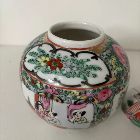 Vintage porcelain Japanese ginger jar pink and green - Picture 7 of 11